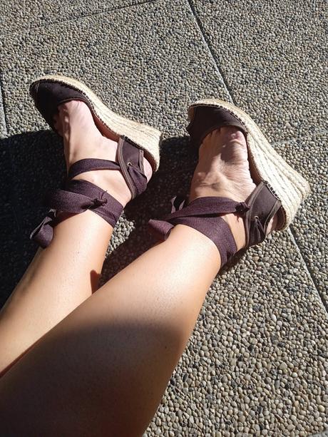 Tmavohnedé platformy, 37