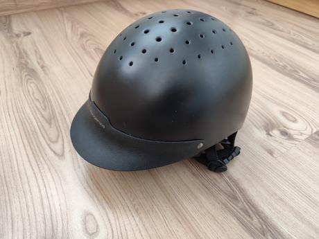 Jazdecká prilba fouganza, 