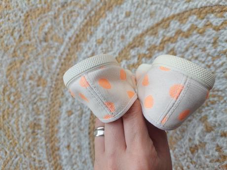 Bodkovane tenisky, zara,25