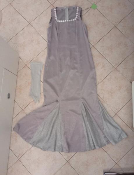 Spoločenské šaty, l