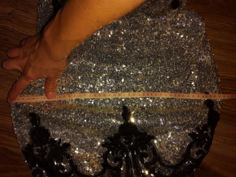 Spoločenské flitrované šaty s, s