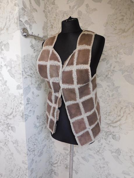 Prava kožušinova vesta, 38