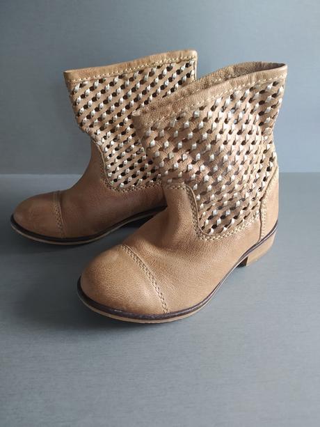 Prechodné čižmy, zara,28