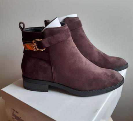 Členkové čižmy, 39