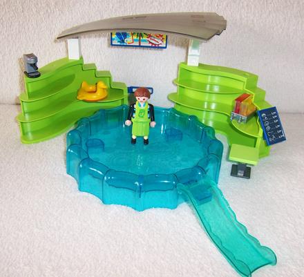 Plážový obchod s bazénikom zn.playmobil,