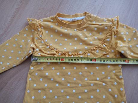 Žltá bodkovaná mikina s volánom, h&m,98