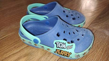 Šľapky 28/29, lupilu,29