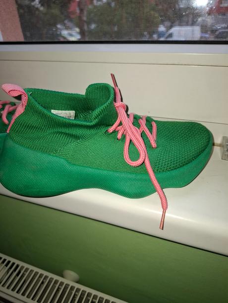 Reserved, reserved,32