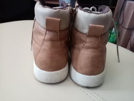 Ponúkam chlapčenské vysoké topánky, 34