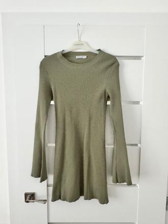 Vrubkovane šaty stradivarius, stradivarius,s