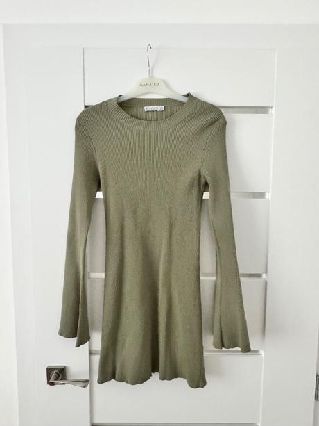 Vrubkovane šaty stradivarius, stradivarius,s