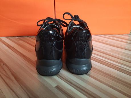 Dievčenské kožené tenisky hogan, 34