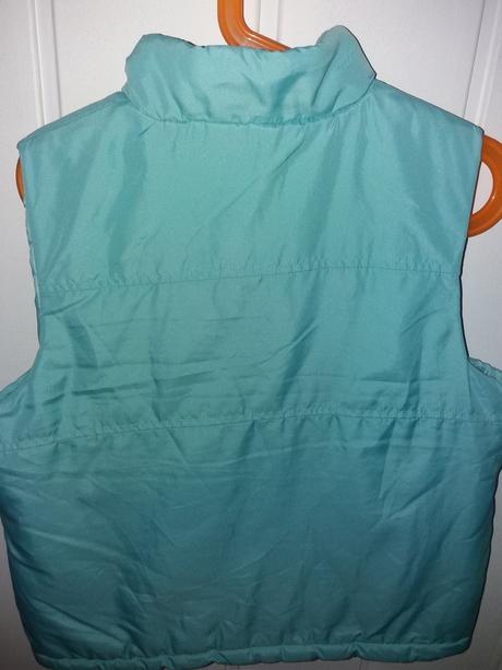 Vesta farba bledšia, 128