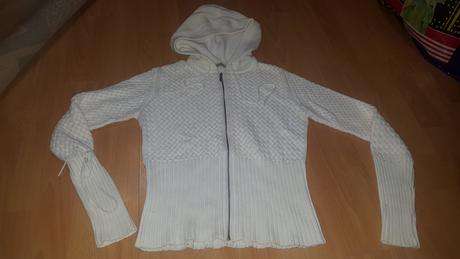 Sveter reserved, reserved,m