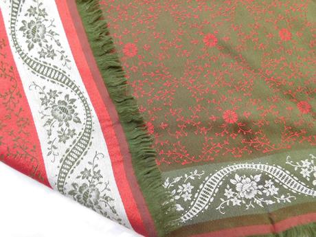 Trachten šatka ku kroju, l