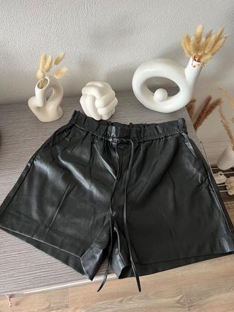 Mango kožené kratasy, mango,m