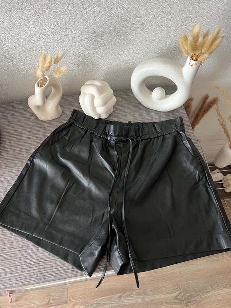 Mango kožené kratasy, mango,m