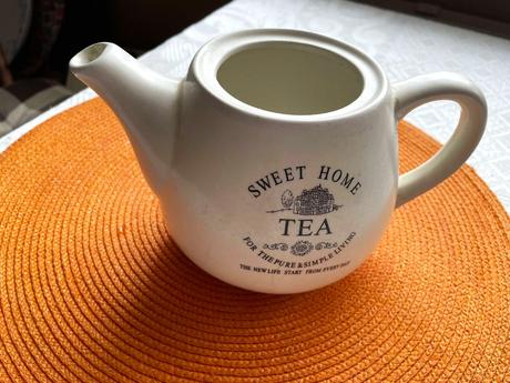 Porcelánový džbán na varešky/kvety,