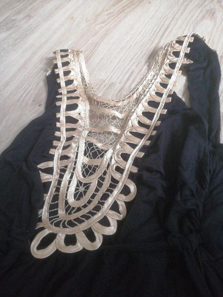 Šaty 38, atmosphere,38