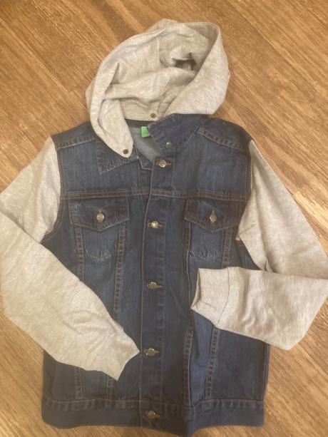 Chlapčenská bunda, 152