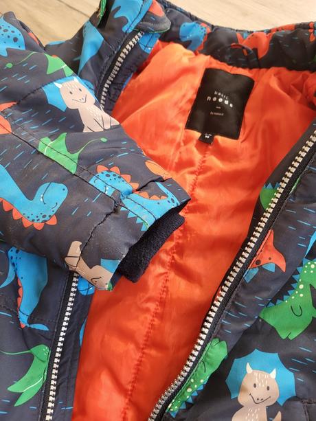 Dinosaurová zimná bunda, 98