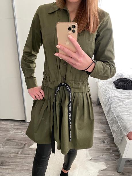 Khaki šaty medoo, s