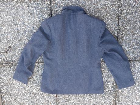 Zľava. bhs sako velk. 14/42., 42