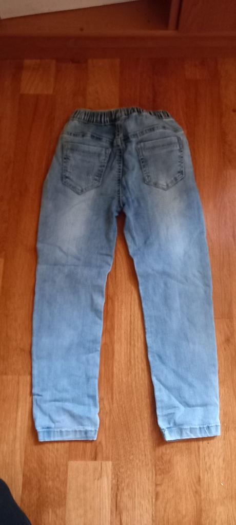 Dievčenské džínsy, 122