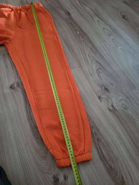 3ks tepláky nové, xs