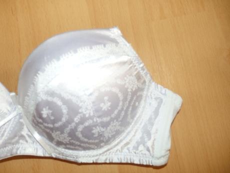 Biela push-up podprsenka, 75a