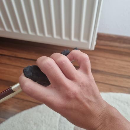 Pomôcka na držanie slacika, 