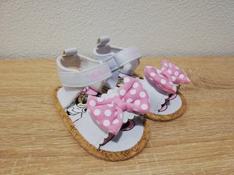 Biele sandalky s maslickou, <17