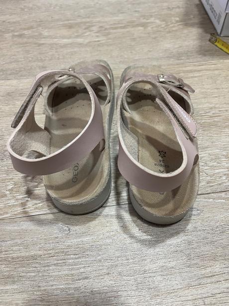 Sandalky, geox,33