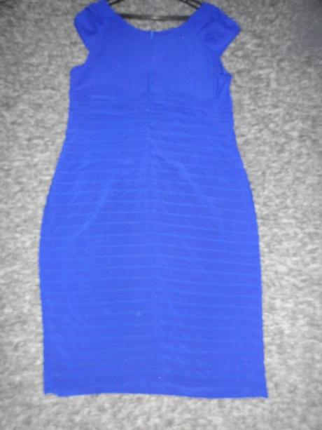 Kráľovsky modré spoločenské šaty, 46