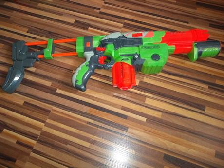 Pištoľ nerf, 