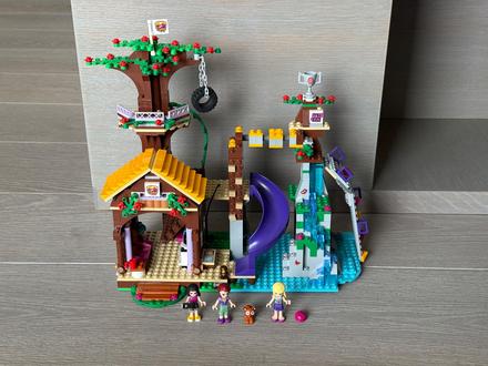 41122 lego dobrodružný tábor dom na strome,
