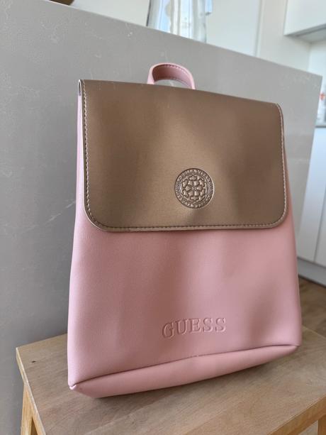 Guess ruksak, guess