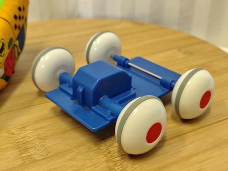 Naťahovacie autíčko taxík, melissa & doug, r. 2015,