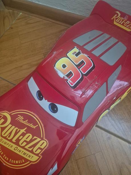 Velke mcqeen auto,