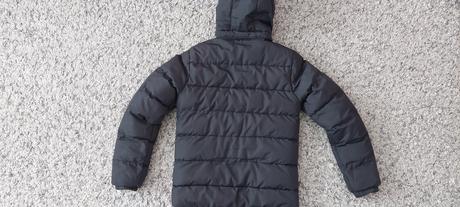 Výborná bunda s chybičkou 140/146, lewro,140