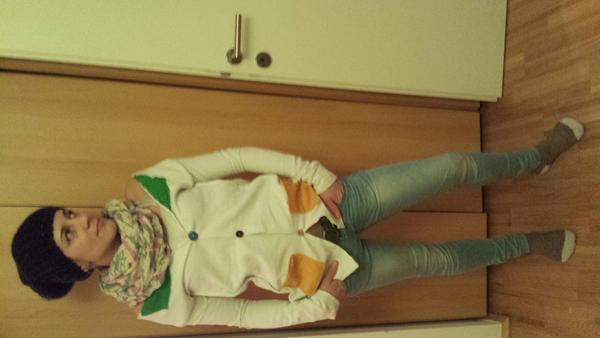 Páči sa vám táto suknička a svetrík?