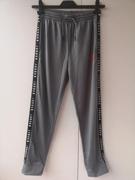 Air jordan chlapčenské tepláky veľkosť 14-16 rokov, air jordan,164 / 170 / 176