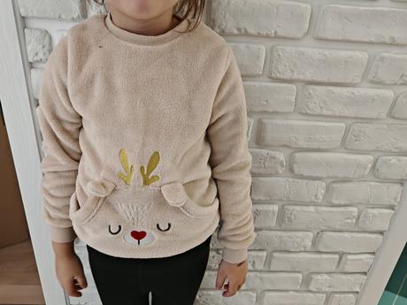 Mikina teplucka 122, ale sadne už od 110-122, 122