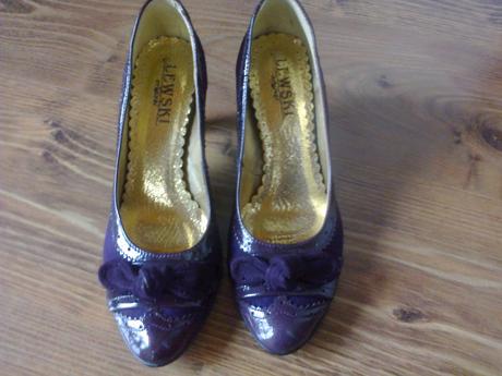 Fialové lodičky, 36