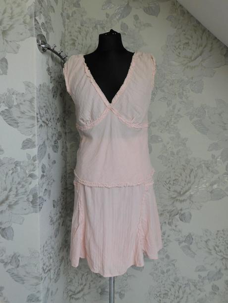 Luxusny hodvabny letny kostym, 38