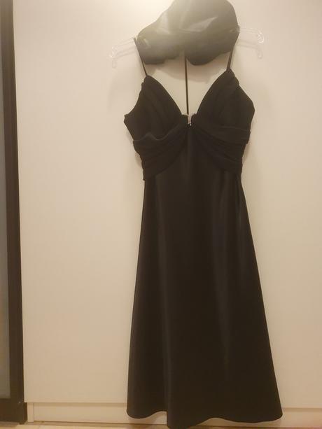 Vecerne satenove saty na ramienka, 38