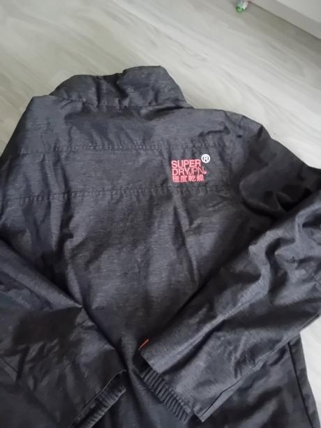 Dámska turisticka vetrovka, superdry,l