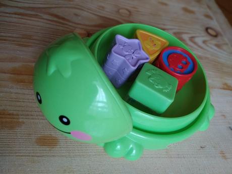 Korytnačka - vkladačka tvarov - fisher price, 