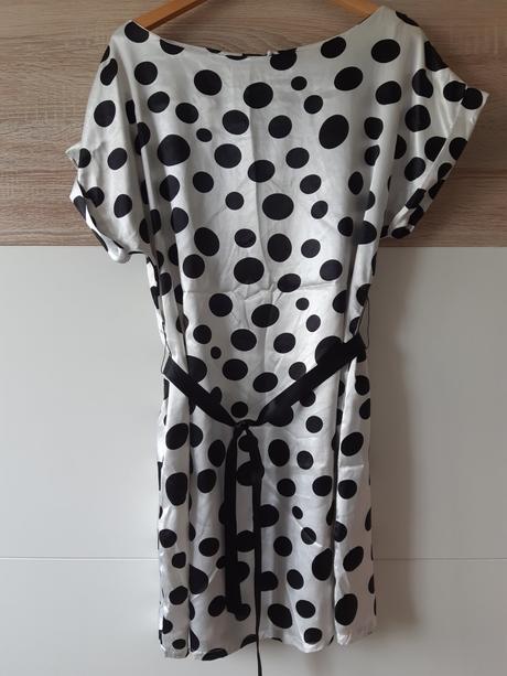 Pekne letne saty, 42