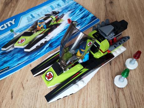Lego city 60114 pretekársky čln, 